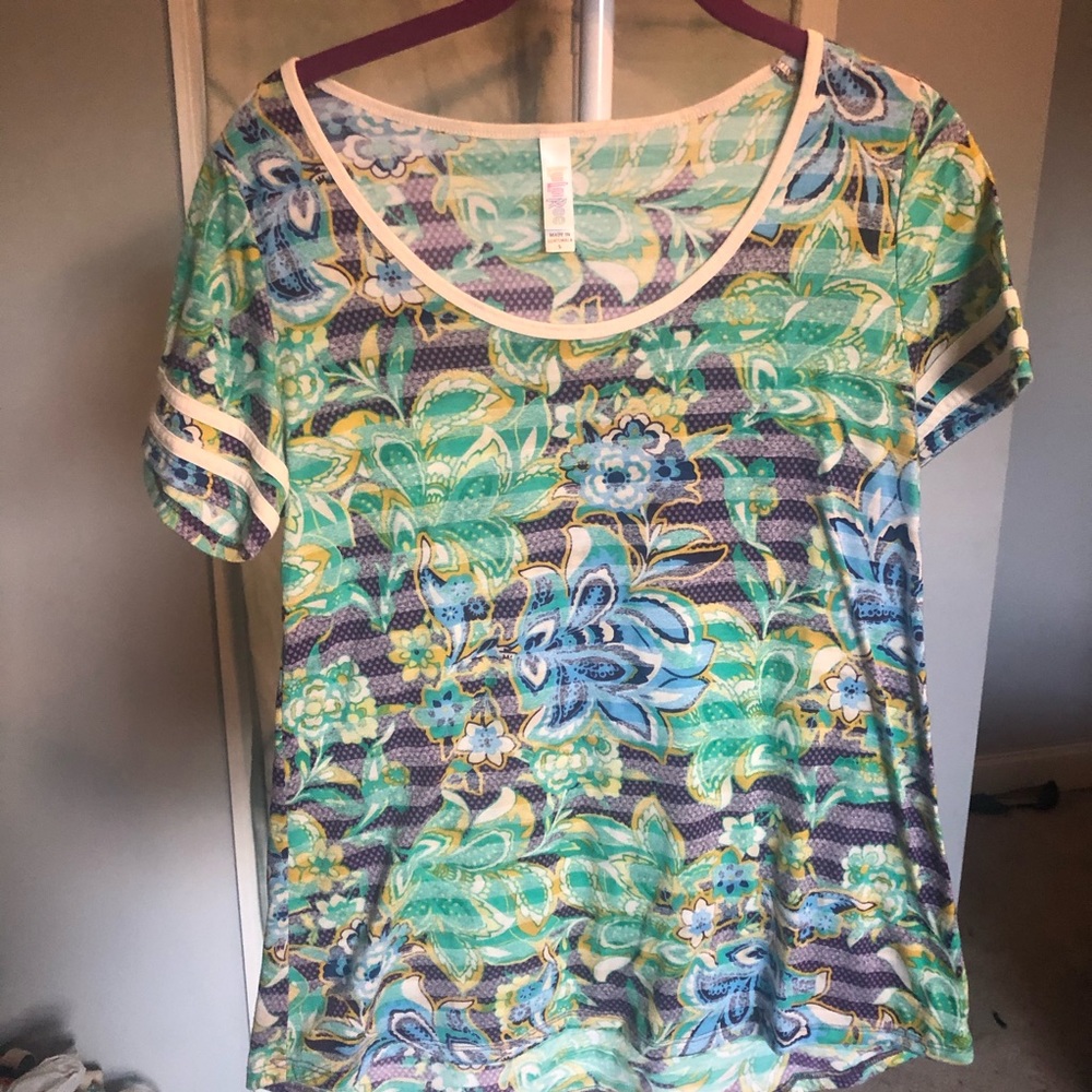 LuLaRoe Floral Print Shirt